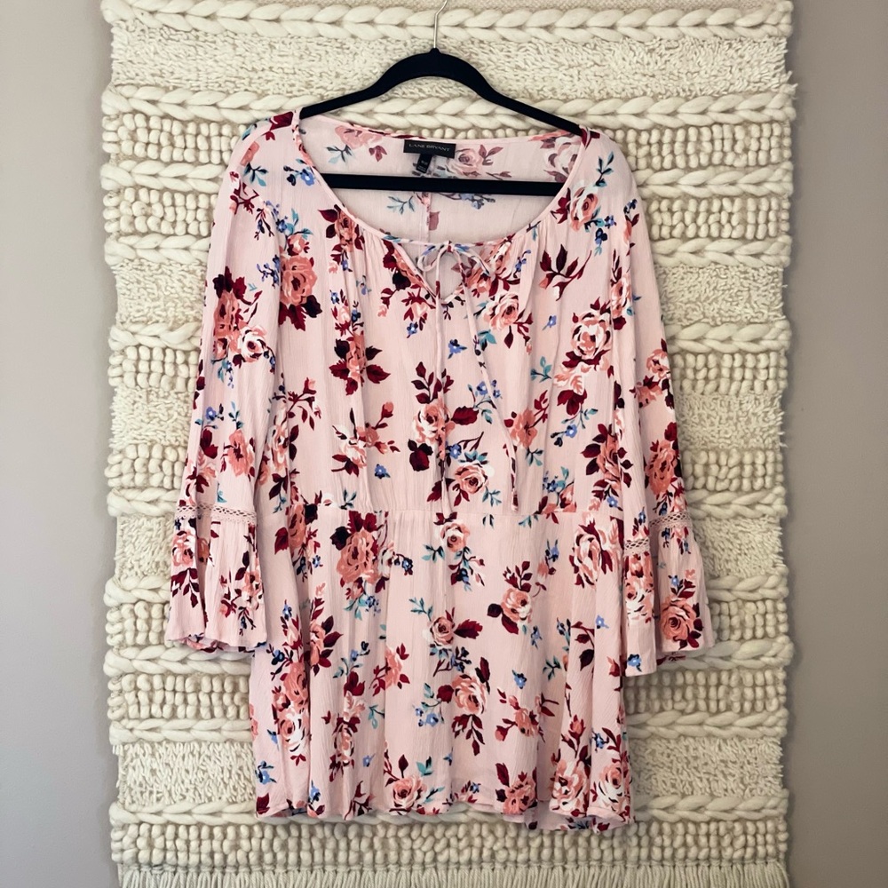 Pretty in pink floral top. Lane Bryant size 18/20.